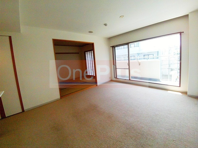 パーク・ハイム六甲八幡町の洋室