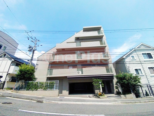 パーク・ハイム六甲八幡町の外観