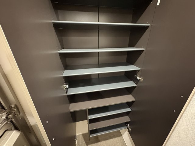 神戸市須磨区大池町５丁目のアパートの収納