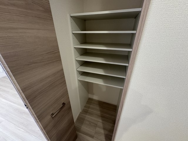神戸市須磨区大池町５丁目のアパートの収納