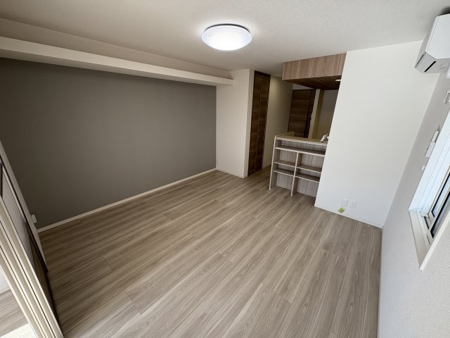 神戸市須磨区大池町５丁目のアパートの居間・リビング