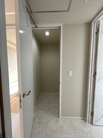 ザ・パークハウス晴海タワーズ ティアロレジデンスの収納|ホールの納戸