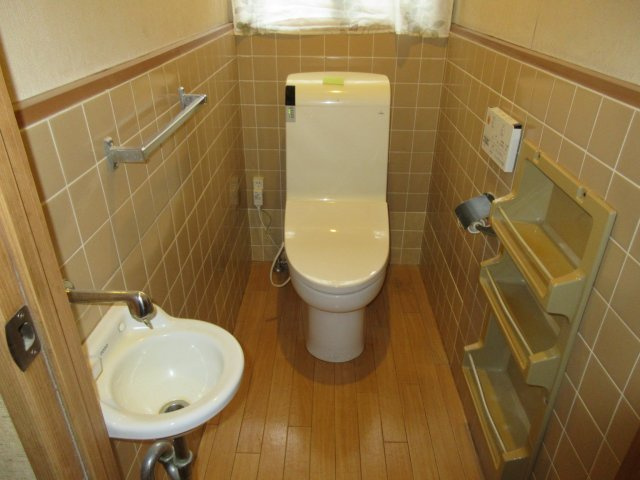 三雲戸建のトイレ