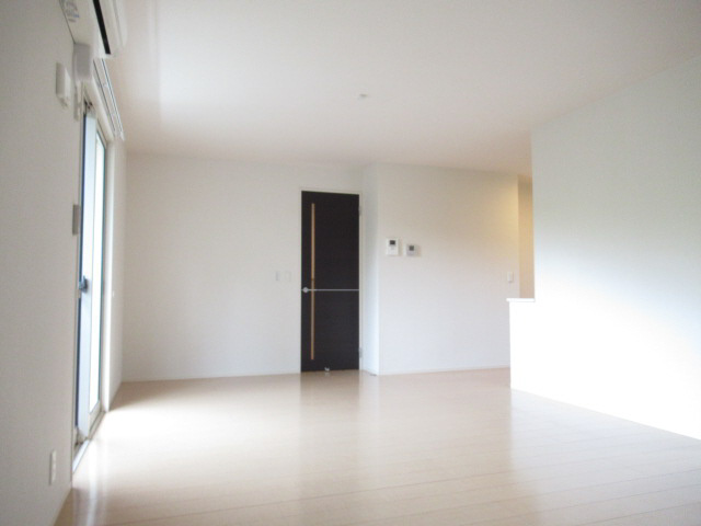 ウィット垂水の居間・リビング