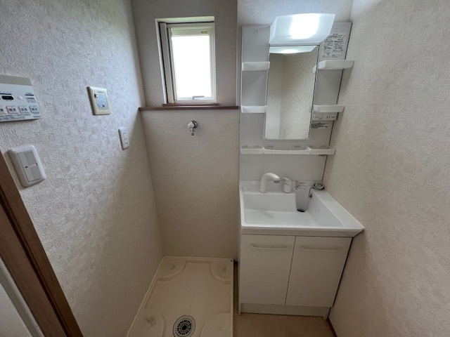 レトワールⅡAの洗面所|コンパクトで使いやすい洗面所