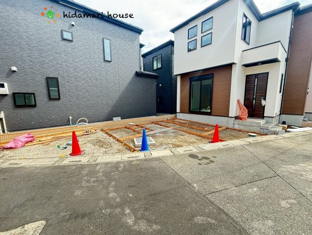 桶川市上日出谷7期　新築戸建　グラファーレ02の駐車場