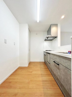 【キッチン】 | 大阪市東淀川区下新庄４丁目　築後未入戸建 | 【キッチン】対面キッチンですのでご家族とコミュニケーションを取りながら楽しく食事の準備が出来そうですね♪