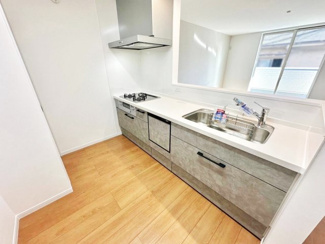 【キッチン】 | 大阪市東淀川区下新庄４丁目　築後未入戸建 | 【キッチン】《ローンの事やお家探しのご相談は（株）ゆいホームにお任せ下さい。ちょっとした疑問にも解りやすくお応えします。》お気軽にどうぞ(^^)/