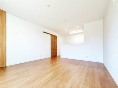 【居間・リビング】 | 大阪市東淀川区下新庄４丁目　築後未入戸建 | 令和6年11月完成済み。即日入居可能ですのですぐに新生活をスタートできます(^^)/
