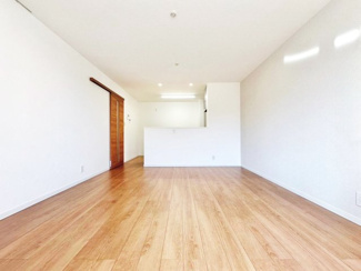 【居間・リビング】 | 大阪市東淀川区下新庄４丁目　築後未入戸建 | 【LDK13.8帖】2階LDKですので外からの視線を気にせず家族との大切な時間をゆったりと過ごせます。