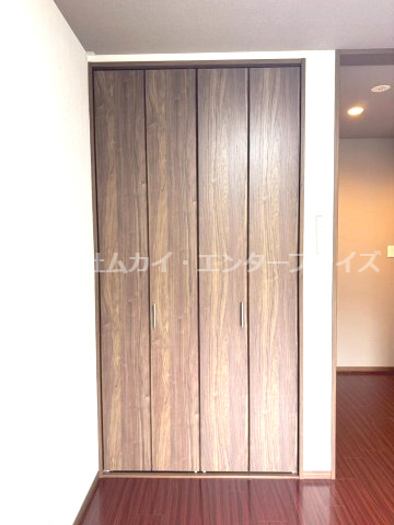 モダンクラウドの収納