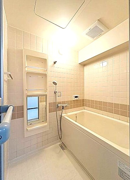 スカイヒルズ植田の浴室