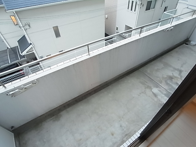 神戸市長田区房王寺町７丁目の賃貸マンションのバルコニー