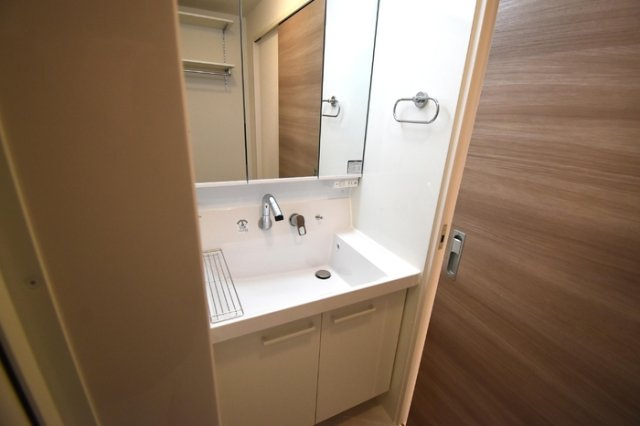 【洗面所】 | セレスティア上野町A