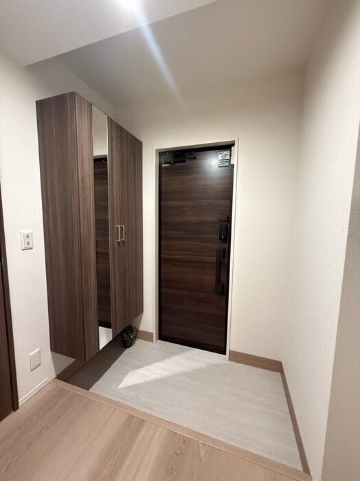 Ｄ－ＲＯＯＭ高須２丁目　A棟の玄関