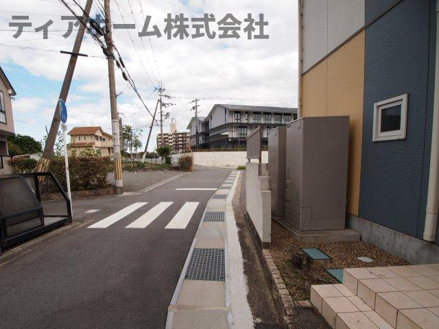 ラフィーネ三室参番館の周辺