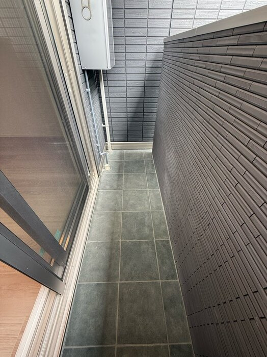 Ｄ－ＲＯＯＭ高須２丁目　A棟のバルコニー