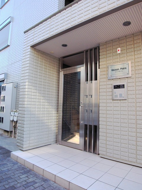メゾン ポワールのエントランス|★安心のオートロック完備★