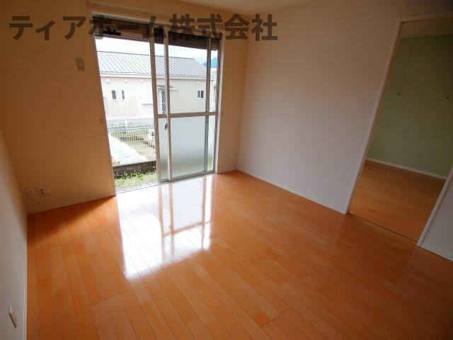 ラフィーネ三室参番館の洋室|洋室です