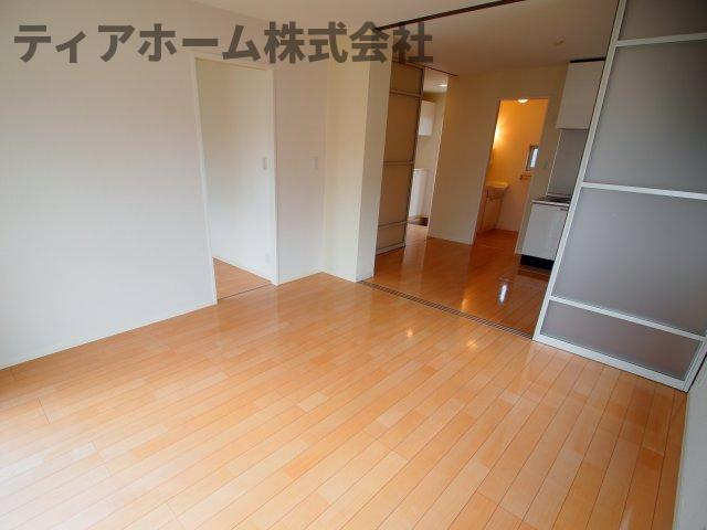 ラフィーネ三室参番館の洋室|きれいな洋室です