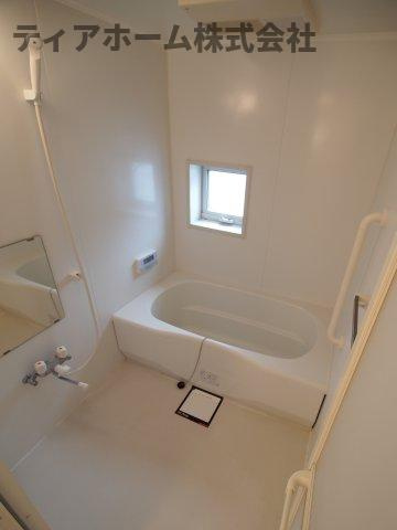 ラフィーネ三室参番館の浴室|お風呂です