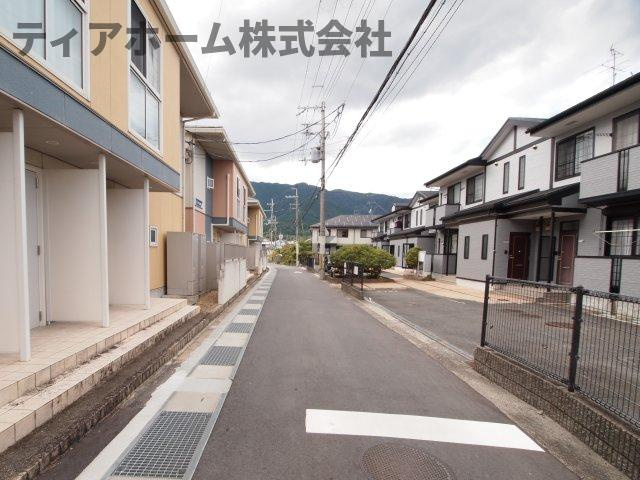 ラフィーネ三室参番館の周辺