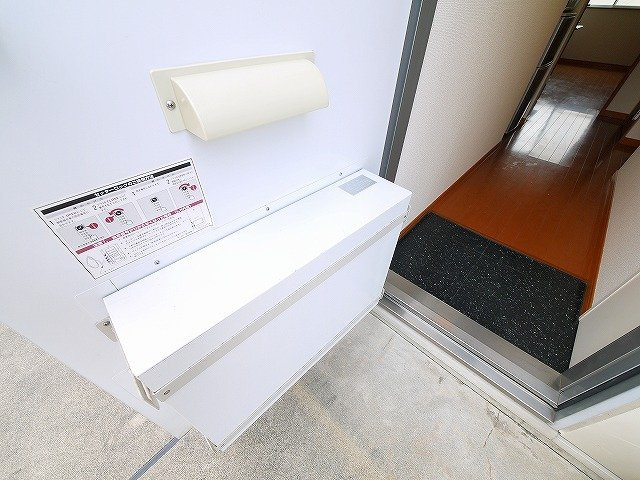 レオパレス寧楽の設備|宅配ボックス付きです