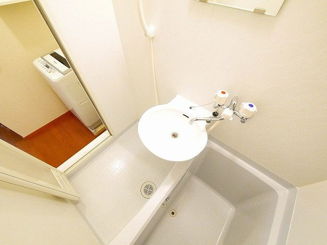 レオパレス寧楽のその他|広い洗面スペース