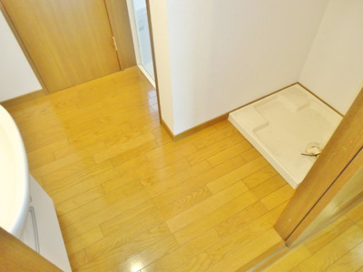 【設備】 | 小砂ハイツ | 室内洗濯機置場　※左右反転・イメージ