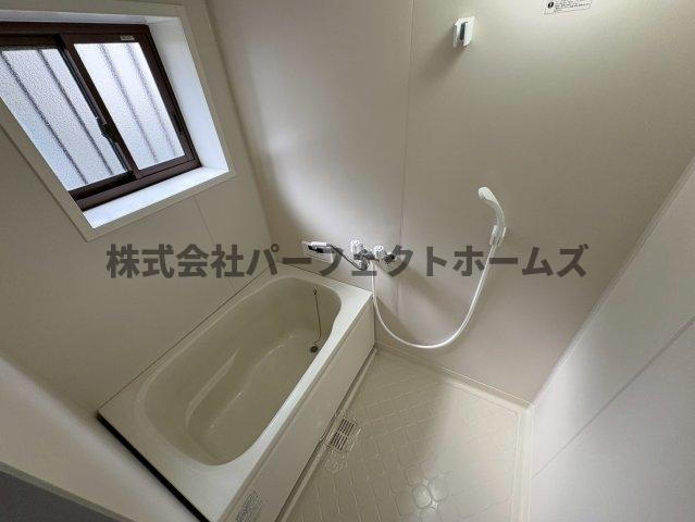 木屋元町テラスハウス　賃貸の浴室|ゆったり過ごせるお風呂です