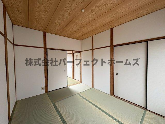 木屋元町テラスハウス　賃貸の和室|和室があると落ち着いた雰囲気になりますね