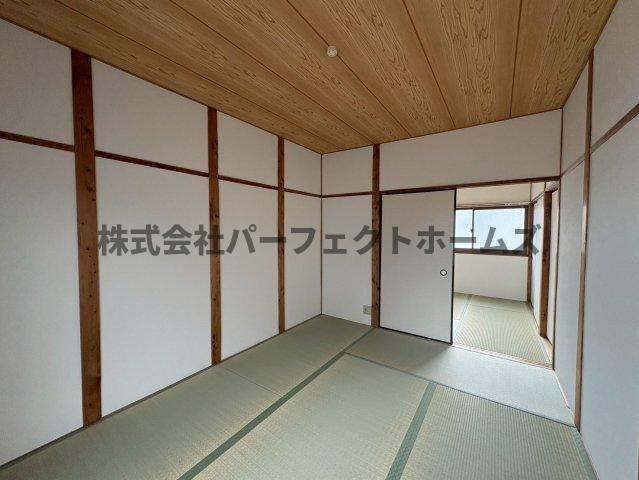 木屋元町テラスハウス　賃貸の和室|和室があると落ち着いた雰囲気になりますね