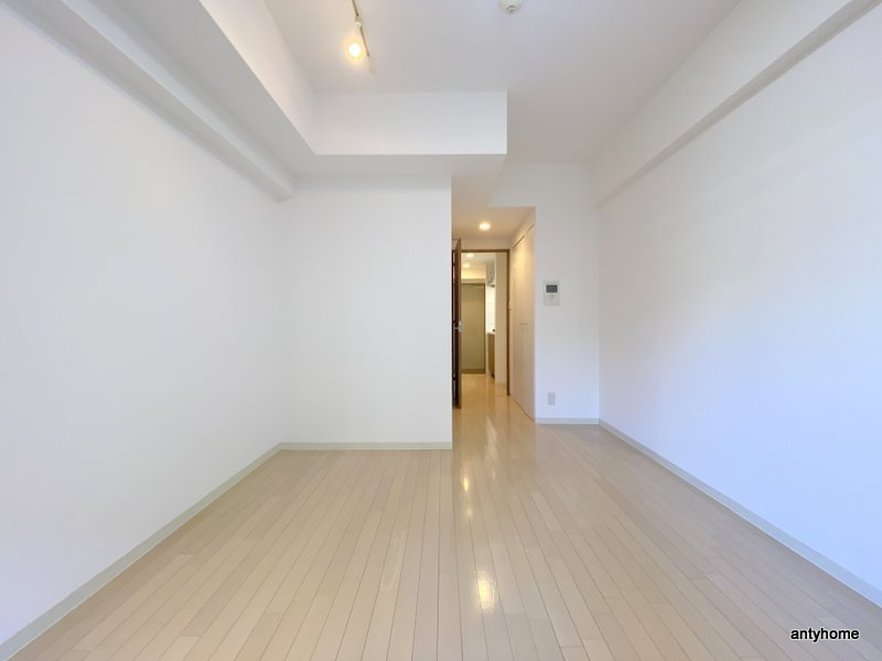 アーデン谷町　仲介手数料無料の居間・リビング