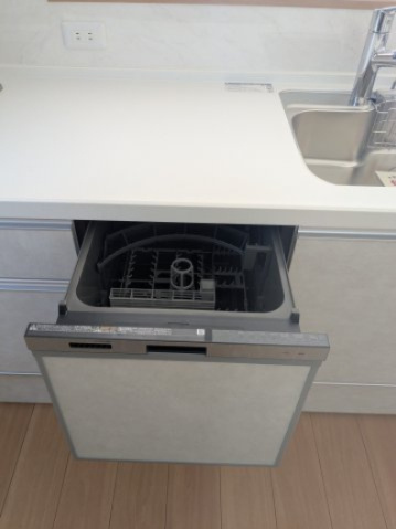 いろどりアイタウン　安中市秋間みのりが丘22-P1のキッチン|家事効率をあげる食器洗浄機。
