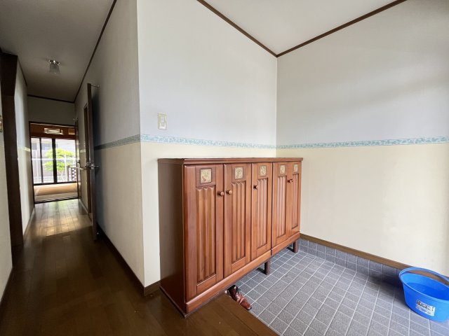 中古住宅　石原２丁目の玄関