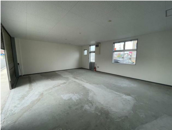 栗東市辻の店舗事務所の内装|室内です