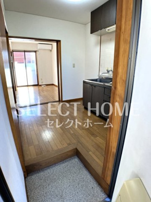  | メゾン坂左右