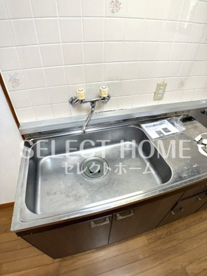  | メゾン坂左右