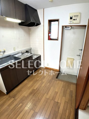  | メゾン坂左右