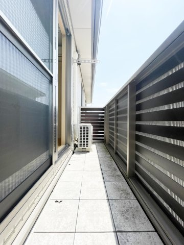 シャーメゾン　レ・フレール　Ⅰのバルコニー