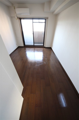 【洋室】 | プレサンス西心斎橋