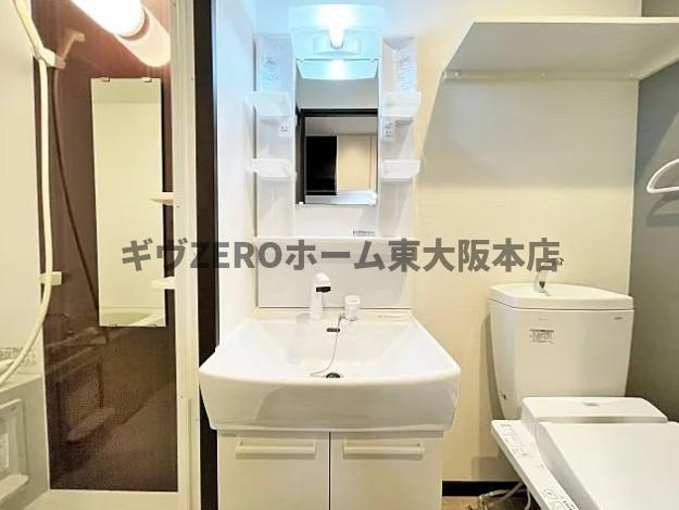 サムティ京橋Flussの独立洗面台