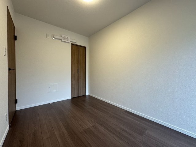 【洋室】コスモ三滝本町 