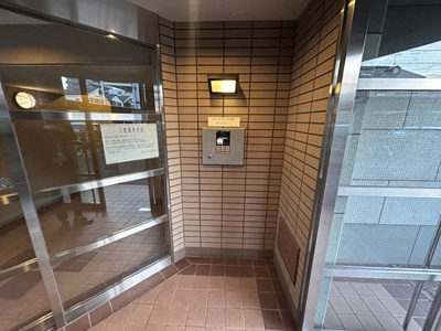 【外観】 | 宝マンション道徳東第3 中古マンション | 最上階につき陽当たり・眺望良好！内装フルリフォーム済再生マンションが月々支払い5万円台から登場です！敷地内駐車場契約可能！月々支払いも抑えられます！