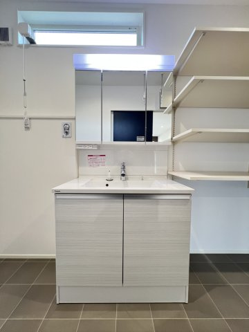 タマタウン千丁支所横　1号地の独立洗面台