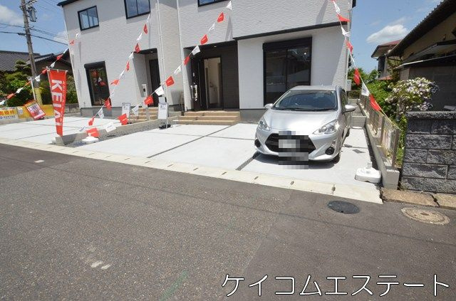 新築　鷹見台1期の駐車場