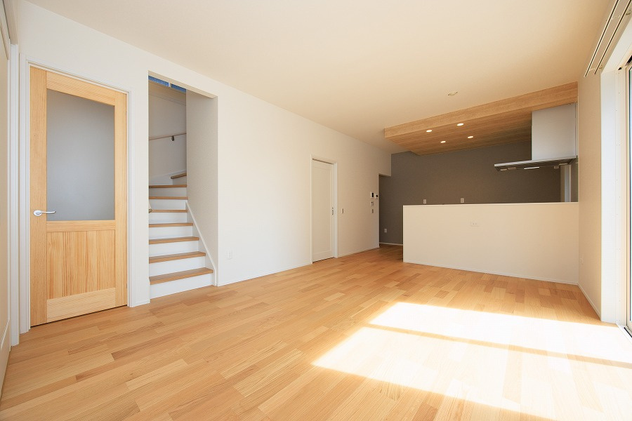 サンコート　飯塚市小正の居間・リビング