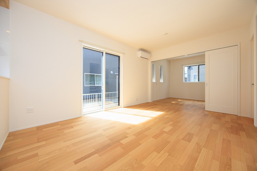 サンコート　飯塚市小正の居間・リビング