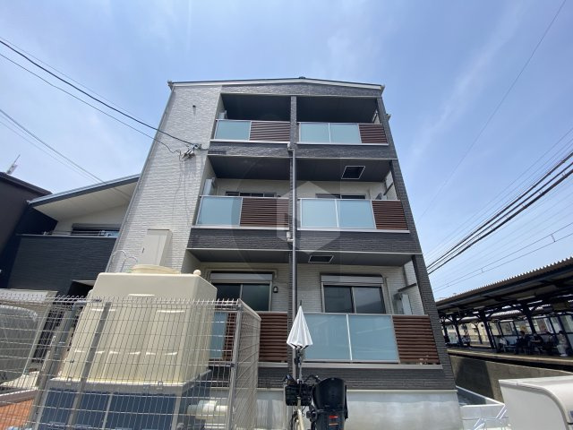 F asecia Attivo5の外観
