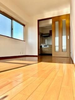 京王瀬田マンションの洋室